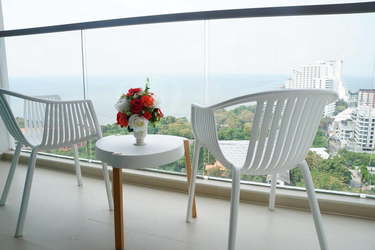 Ferienwohnung The Peak Towers Pattaya Exterior foto